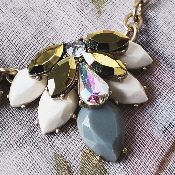J. Crew Statement Gold Tone Iridescent Gold Stones Gray and White Necklace - Picture 7 of 10